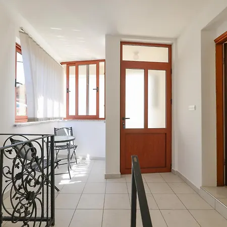 Vacation House Jakov Holiday home