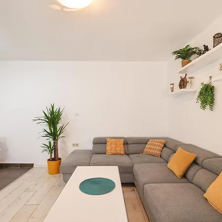 Vacation House Jakov *